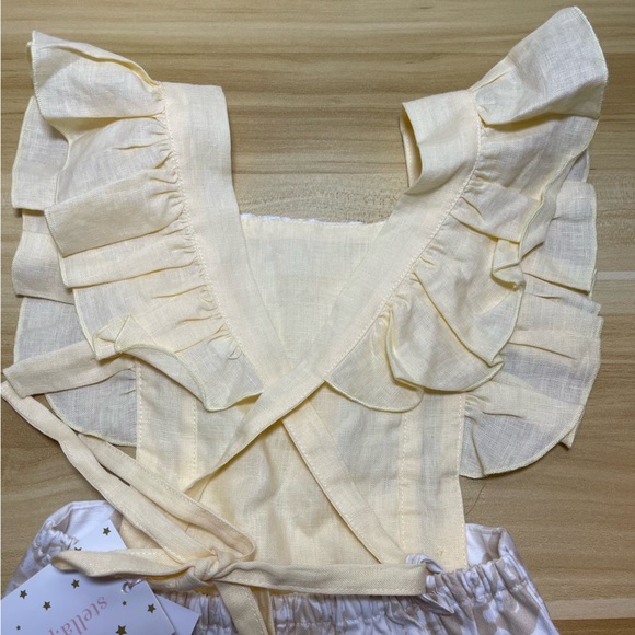 Stella Phoenix The Tigerlily 4T yellow / Tan Roses Lace Ruffle Romper NWT - Picture 3 of 10